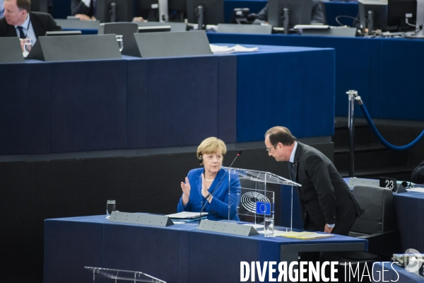 Francois Hollande et Angela Merkel au Parlement Européen