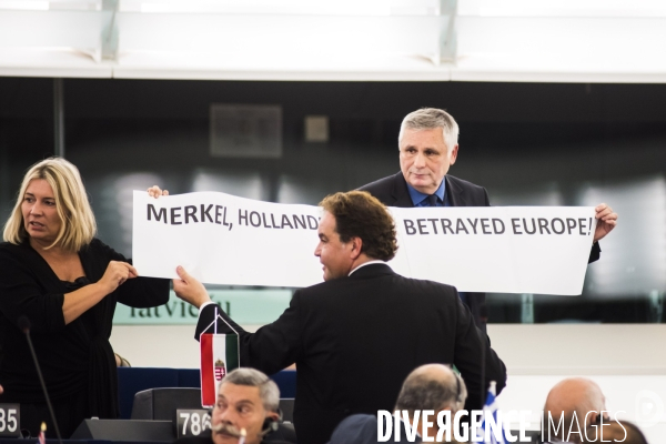 Francois Hollande et Angela Merkel au Parlement Européen