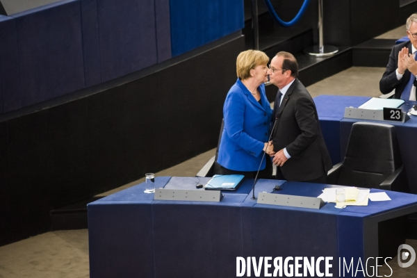 Francois Hollande et Angela Merkel au Parlement Européen