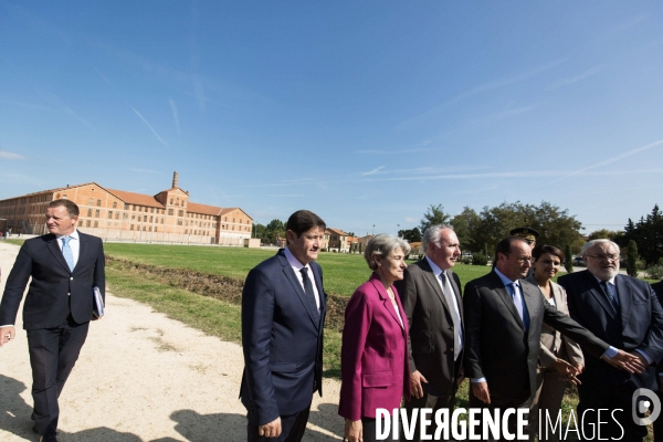 Hollande au Mémorial du camp des Milles