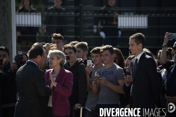 Hollande au Mémorial du camp des Milles