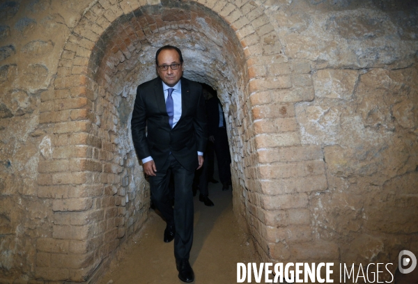 Francois Hollande au Camps des Millles