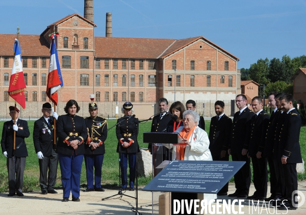 Francois Hollande au Camps des Millles