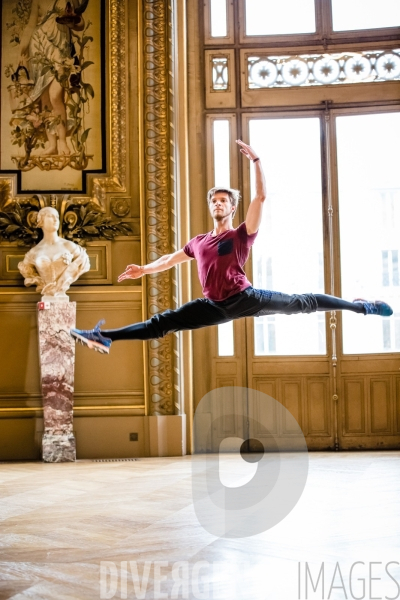 20 danseurs pour le XXe siècle / Boris Charmatz