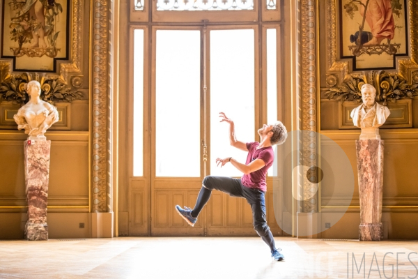 20 danseurs pour le XXe siècle / Boris Charmatz