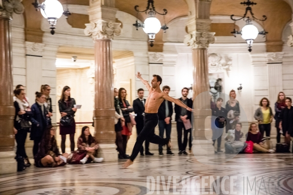 20 danseurs pour le XXe siècle / Boris Charmatz