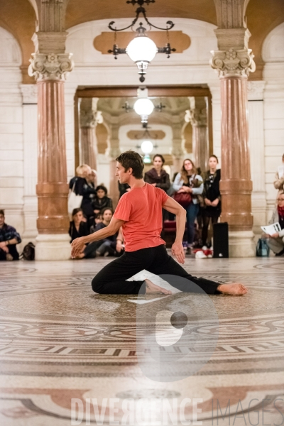 20 danseurs pour le XXe siècle / Boris Charmatz