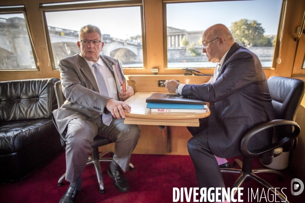 Michel Sapin et Christian Eckert présentent le projet de loi de finances 2016 - PLF 2016