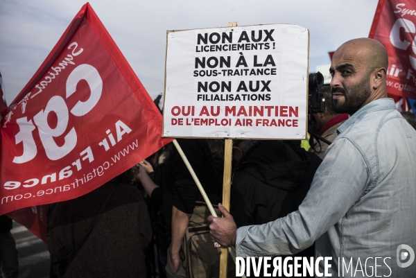 Roissy-en France, Rassemblement de soutien aux salaries d Air-France