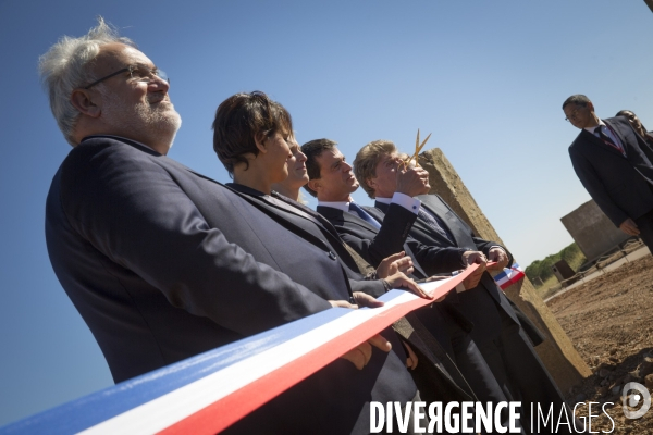 Manuel Valls au mémorial de Rivesaltes