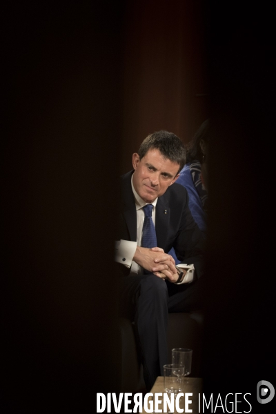 Manuel Valls au mémorial de Rivesaltes