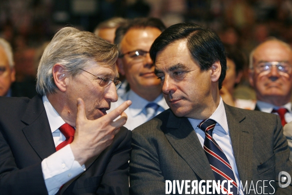 Nicolas sarkozy: meeting a rouen avec le depute-maire pierre albertini(udf) et co-organisateur de la campagne de francois bayrou