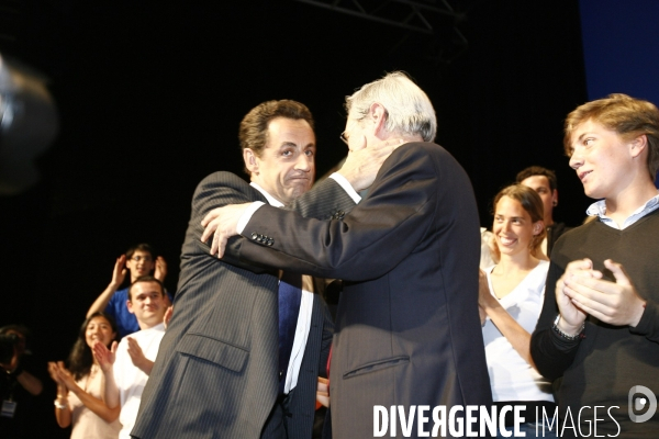 Nicolas sarkozy: meeting a rouen avec le depute-maire pierre albertini(udf) et co-organisateur de la campagne de francois bayrou