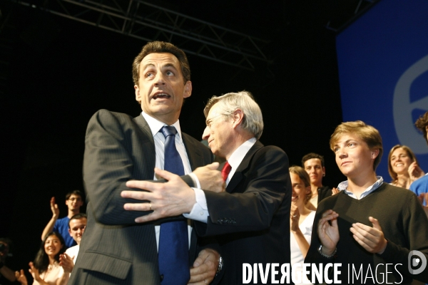 Nicolas sarkozy: meeting a rouen avec le depute-maire pierre albertini(udf) et co-organisateur de la campagne de francois bayrou