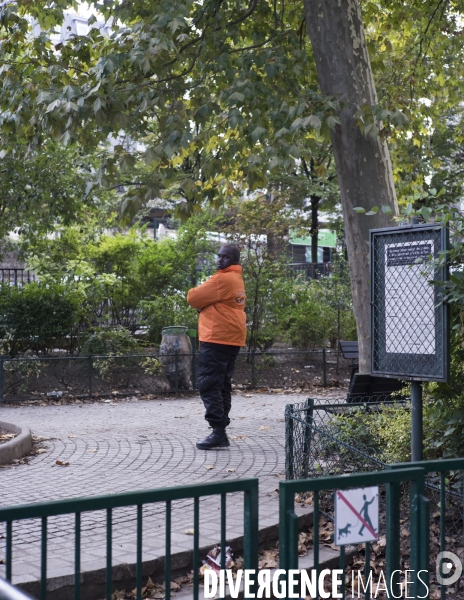 Maitre chien, square Jessaint, la Chapelle Paris Nord.