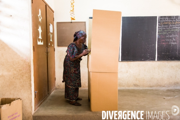 Jour de vote à Abidjan / Elections ivoiriennes 2015