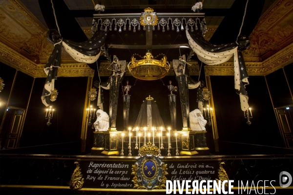 Exposition   Le roi est mort   au Château de Versailles pour le tricentenaire des funérailles de LOUIS XIV.