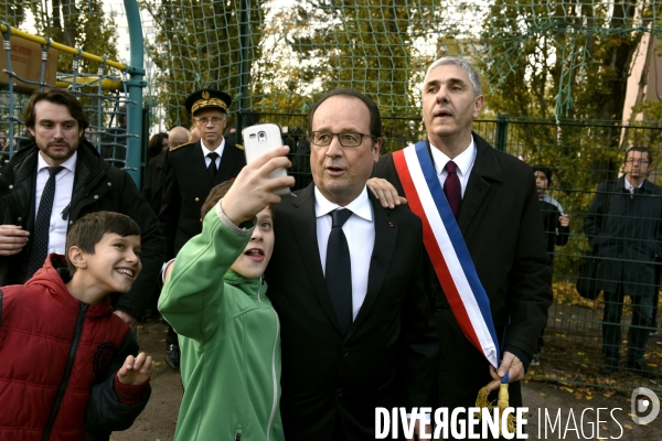 François HOLLANDE visite le quartier rénové de Trèves-Fribourg