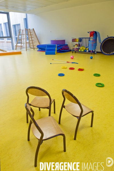 Illustration Octobre2015. Le groupe scolaire PEF a saint Ouen, salle de sport et motricite de lamaternelle