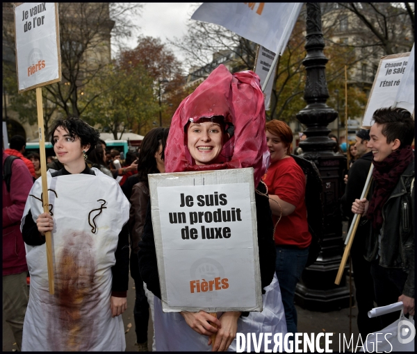 TamponTax les féministes manifestent pour revendiquer une TVA réduite