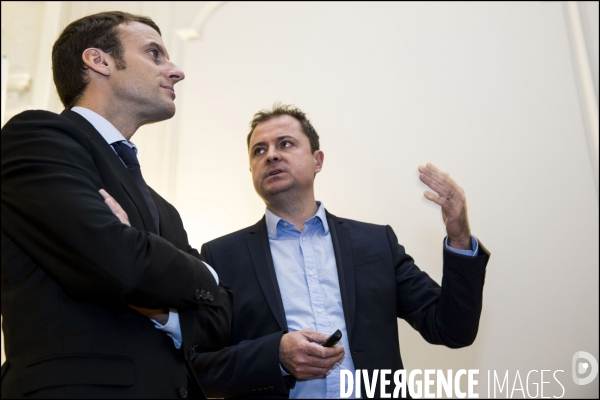 Emmanuel MACRON, le Ministre de l Économie, de l Industrie et du Numérique visite les locaux du site   Leboncoin.fr    dans le cadre du projet de loi  #NOE (Nouvelles Opportunités Economiques)