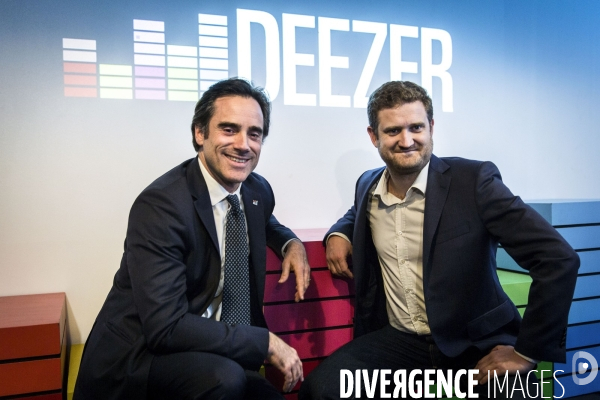 Emmanuel MACRON, le Ministre de l Économie, de l Industrie et du Numérique visite les locaux de DEEZER dans le cadre du projet de loi  #NOE (Nouvelles Opportunités Economiques)