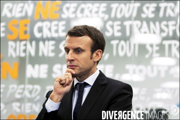 Emmanuel MACRON, le Ministre de l Économie, de l Industrie et du Numérique visite les locaux du site   Leboncoin.fr    dans le cadre du projet de loi  #NOE (Nouvelles Opportunités Economiques)