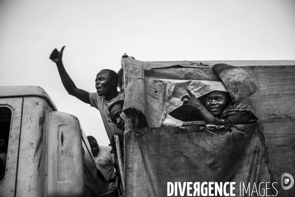 Refugees from car just arrived in the unhcr bili camp, in north congo drc.