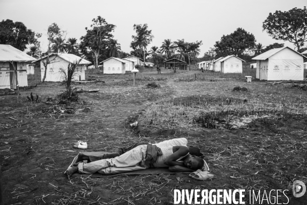 Refugees from car just arrived in the unhcr bili camp, in north congo drc.
