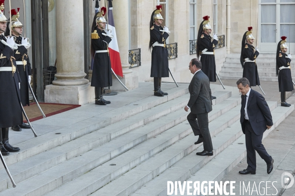 Le president François Hollande recoit Nicolas Sarkozy