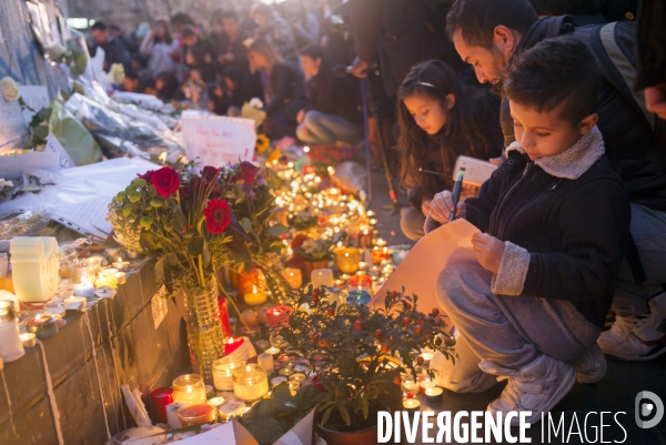 Place de la République : hommage aux victimes des attentats