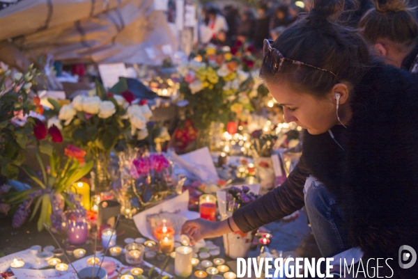 Place de la République : hommage aux victimes des attentats