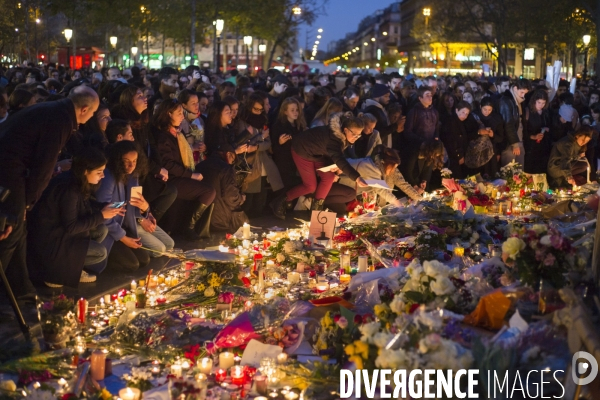 Place de la République : hommage aux victimes des attentats