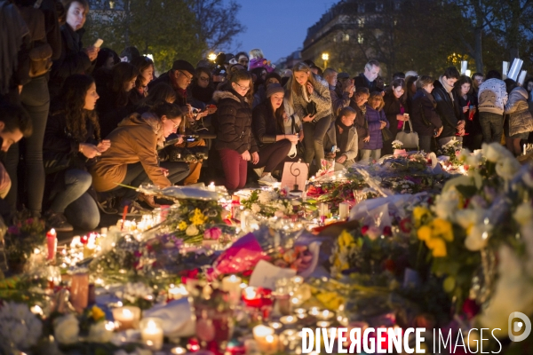 Place de la République : hommage aux victimes des attentats