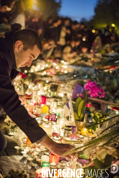 Place de la République : hommage aux victimes des attentats