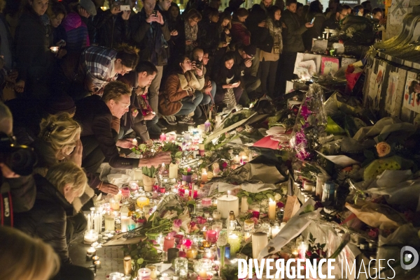 Place de la République : hommage aux victimes des attentats