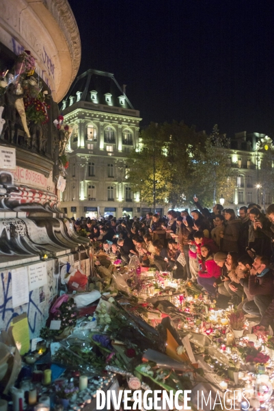 Place de la République : hommage aux victimes des attentats