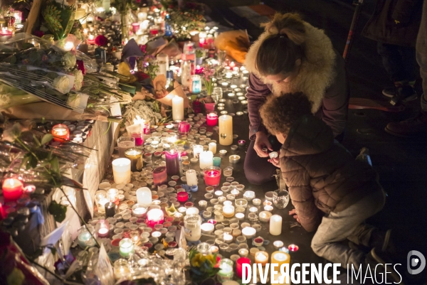 Place de la République : hommage aux victimes des attentats
