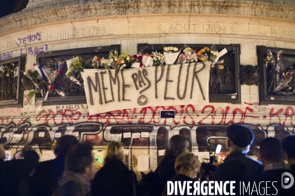 Place de la République : hommage aux victimes des attentats