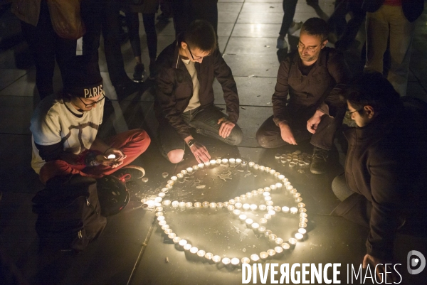 Place de la République : hommage aux victimes des attentats