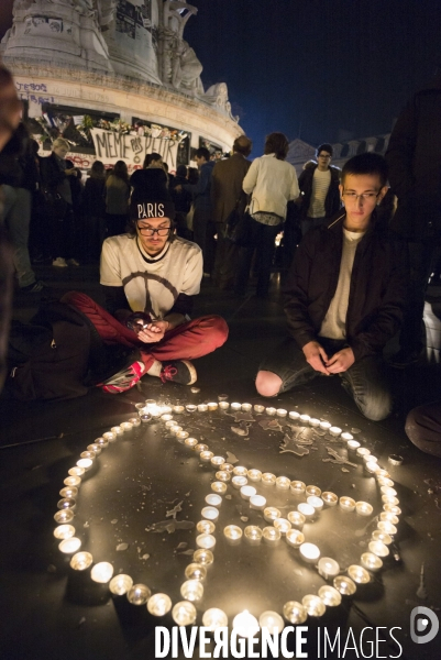 Place de la République : hommage aux victimes des attentats