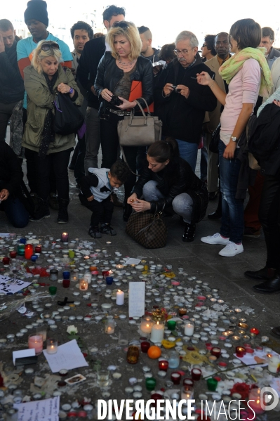 Marseille rend hommage aux personnes touchées par les attentats