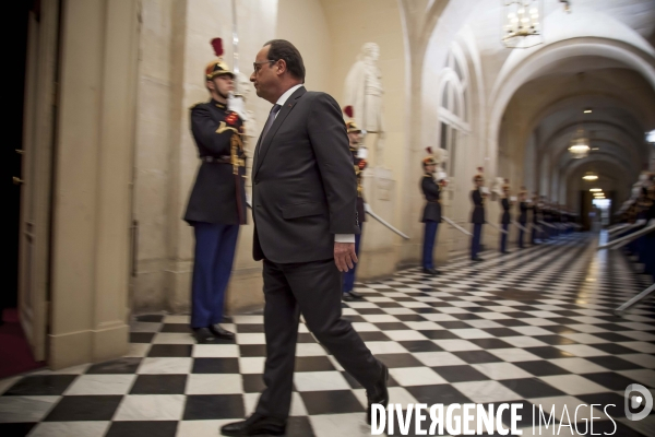 François Hollande s adresse au congrès.