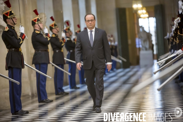 François Hollande s adresse au congrès.