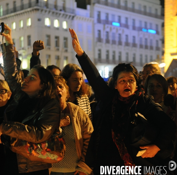 Hommage aux victimes de Paris