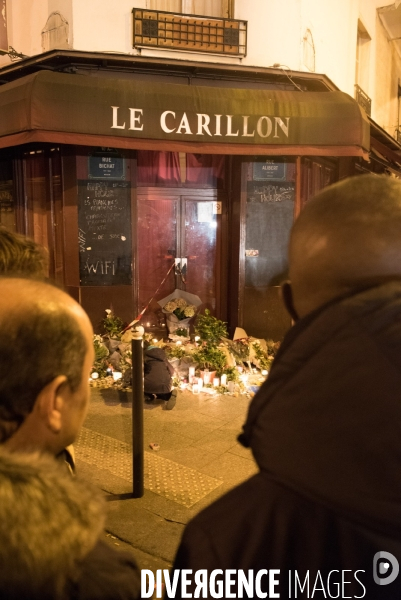 Veillees des parisiens devant les sites des attaques terroristes du 13 novembre 2015