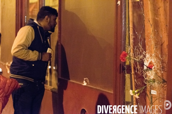 Veillees des parisiens devant les sites des attaques terroristes du 13 novembre 2015