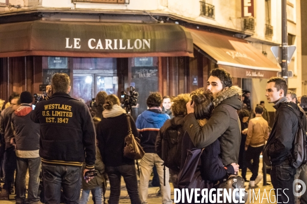 Veillees des parisiens devant les sites des attaques terroristes du 13 novembre 2015