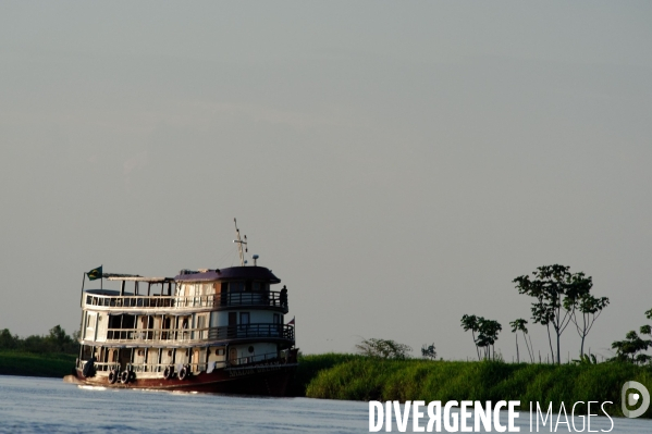 BRESIL , Amazonie : Croisière sur l  Amazon Dream