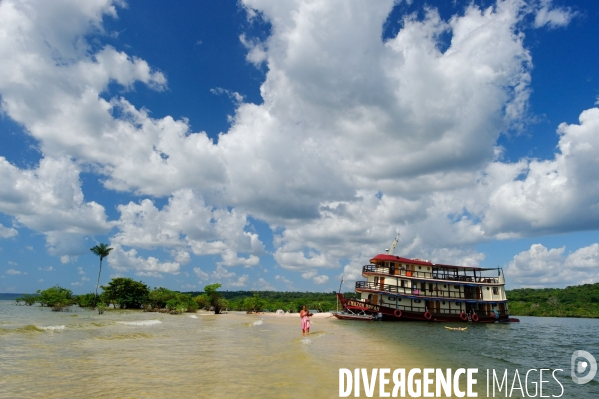 BRESIL , Amazonie : Croisière sur l  Amazon Dream